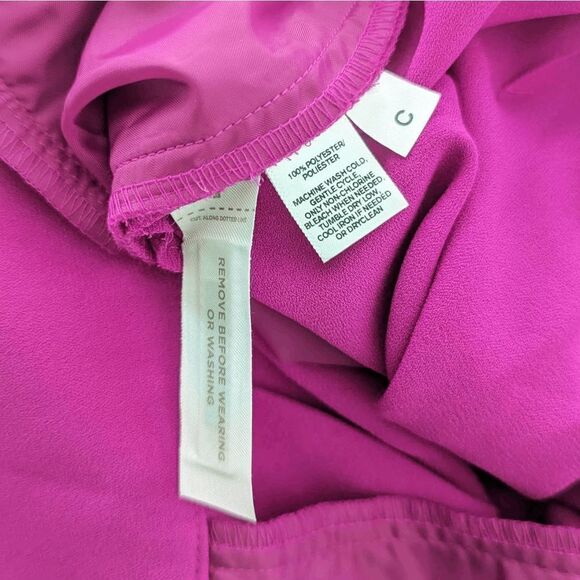 Women's LOFT High Waisted Shorts 0 Magenta Pleated Flirty Preppy Bold Artistic - Picture 8 of 8